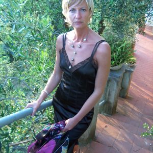 Sandra/48 – Cherche l’homme à remettre à sa place Sandra - rencontre-Dominatrice-Le Havre